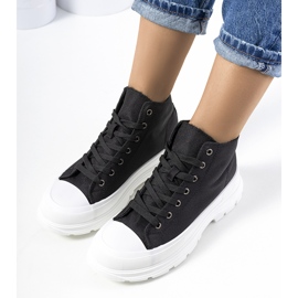 Sneakers nere alte alla caviglia sulla piattaforma Boyes nero 1