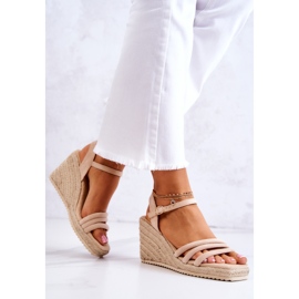 FJ1 Sandali con zeppa in pelle scamosciata beige della Louisiana 1