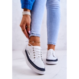 Sneakers da Donna in Pelle Bianche e Blu Navy Cloesa bianco 2