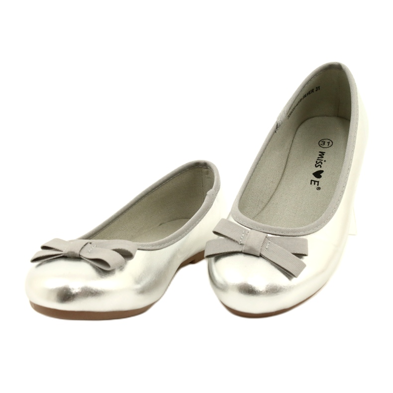 Miss Girls 'Metallic Ballerinas con un arco d'argento 5