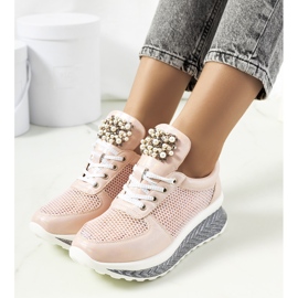 Sneakers olografiche rosa di Saggers 1