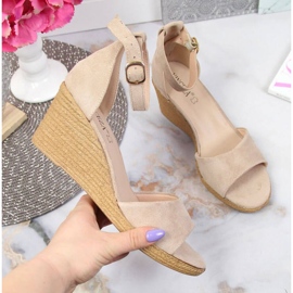 Sandali con zeppa Vinceza W JAN104B beige 1