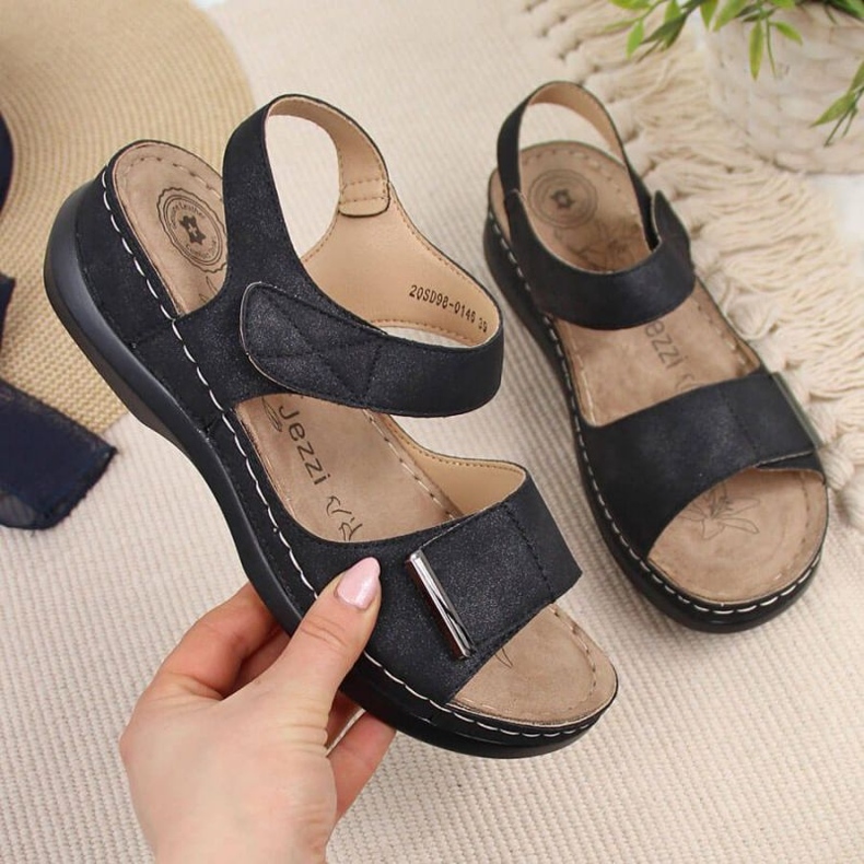 Sandali neri con zeppa eVento W EVE223D nero 1