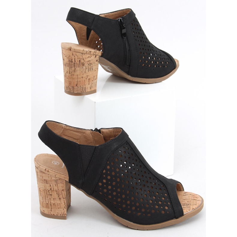 Sandali traforati sul palo Assia Black nero 2