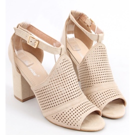 Sandali con tacco traforato Bahati Beige 1