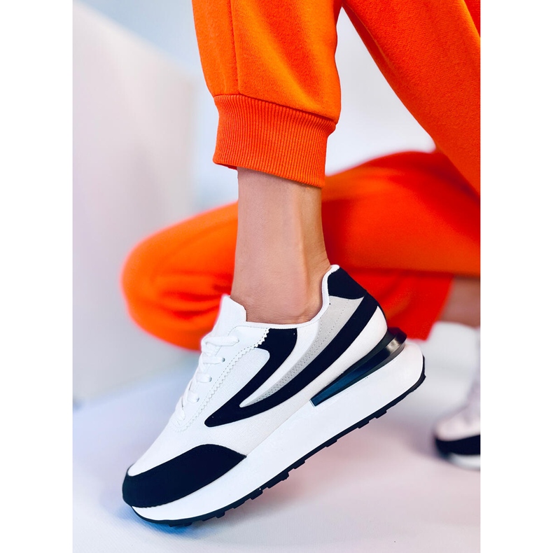 Naila Scarpe sportive da donna nere bianca nero 2