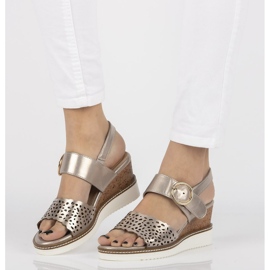 Sandali sulla zeppa Filippo DS2077/21 Go golden d'oro 1