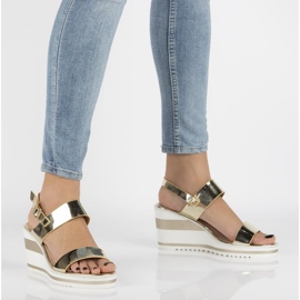 Sandali sulla zeppa Filippo DS2094/21 Go d'oro 1