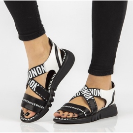 Sandali neri sulla zeppa Filippo DS2317 / 21 Bk nero 1