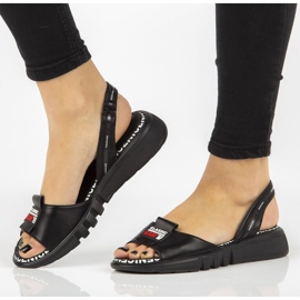 Sandali neri su zeppa Filippo DS2352 / 21 Bk nero 1