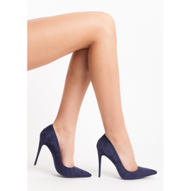 Betler pompe su un perno viola 1