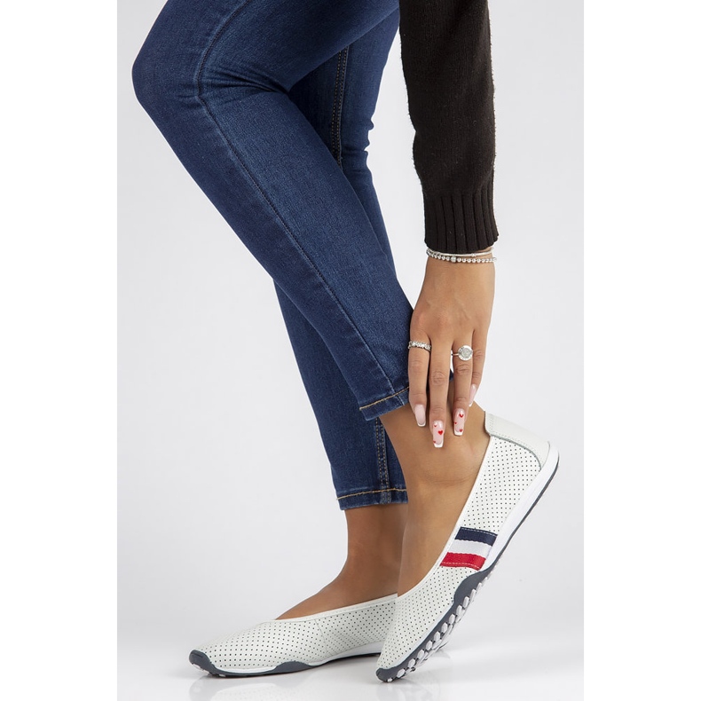 Scarpa in pelle Filippo DP2063/22 Wh bianca 1