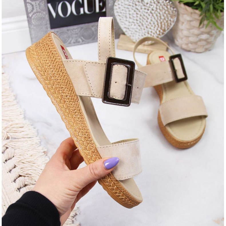Sandali con zeppa Big Star W JJ276032 beige 1