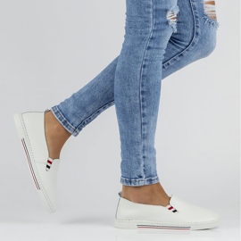 Scarpe in pelle FILIPPO DP066 / 22 Wh bianco 2