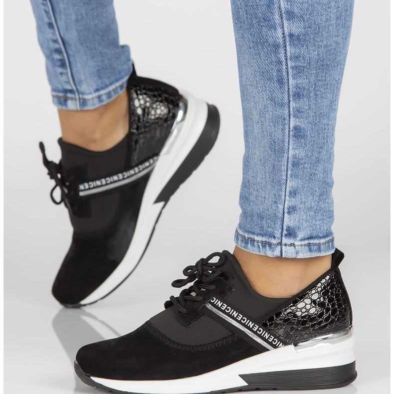 Sneakers in pelle Filippo DP1388/22 Bk nere nero 1
