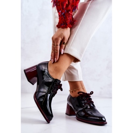 S.Barski Scarpe nere e rosse laccate e legate su un palo di Esmer nero rosso 2