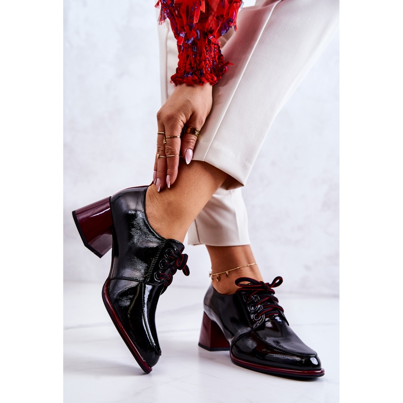 S.Barski Scarpe nere e rosse laccate e legate su un palo di Esmer nero rosso 2