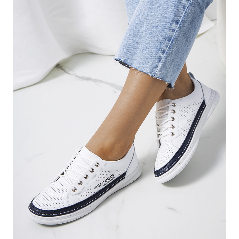 Sneakers in pelle bianca di Valeska blu navy 1