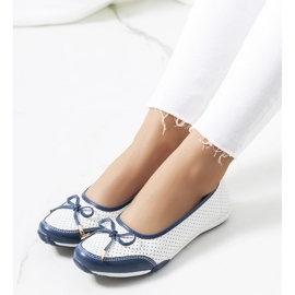 Ballerine Marre in pelle bianca e blu navy 1