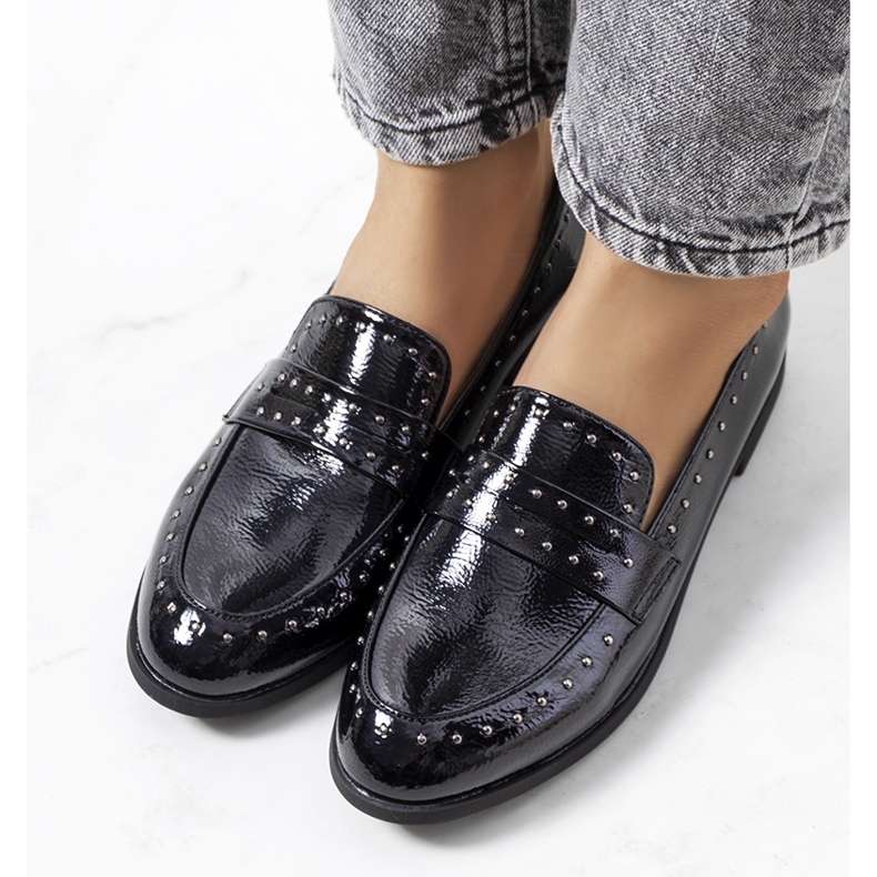 Scarpa in pelle nera con borchie Rozerin nero 1