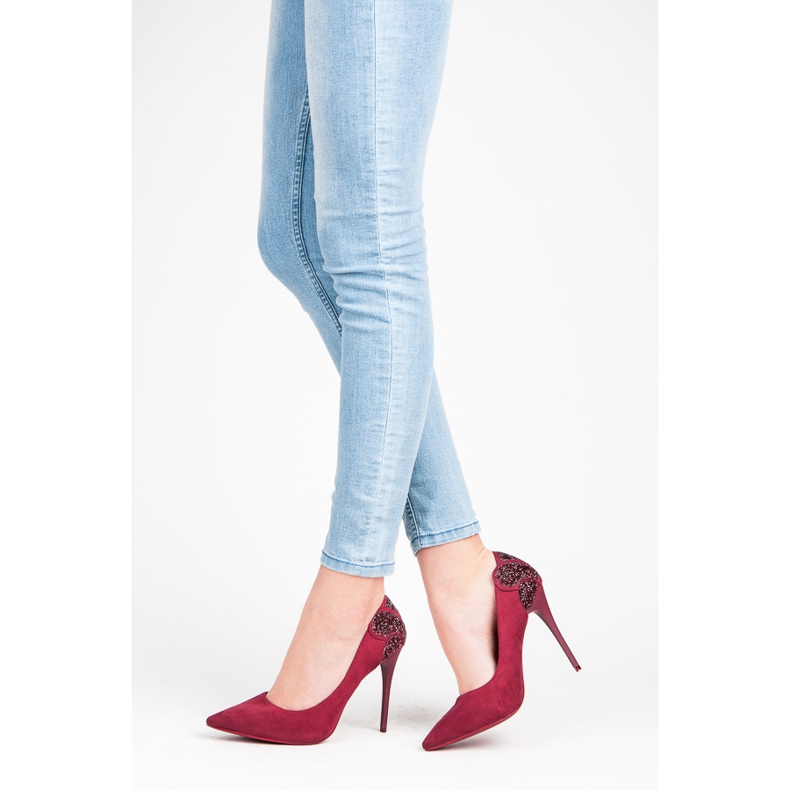 Vices Tacchi marroni con cristalli rosso 1