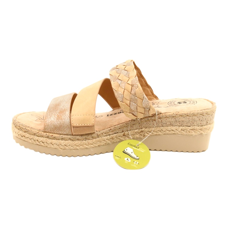 Flip da donna con una treccia a cuneo Jezzi 22SD98-4566 beige 1