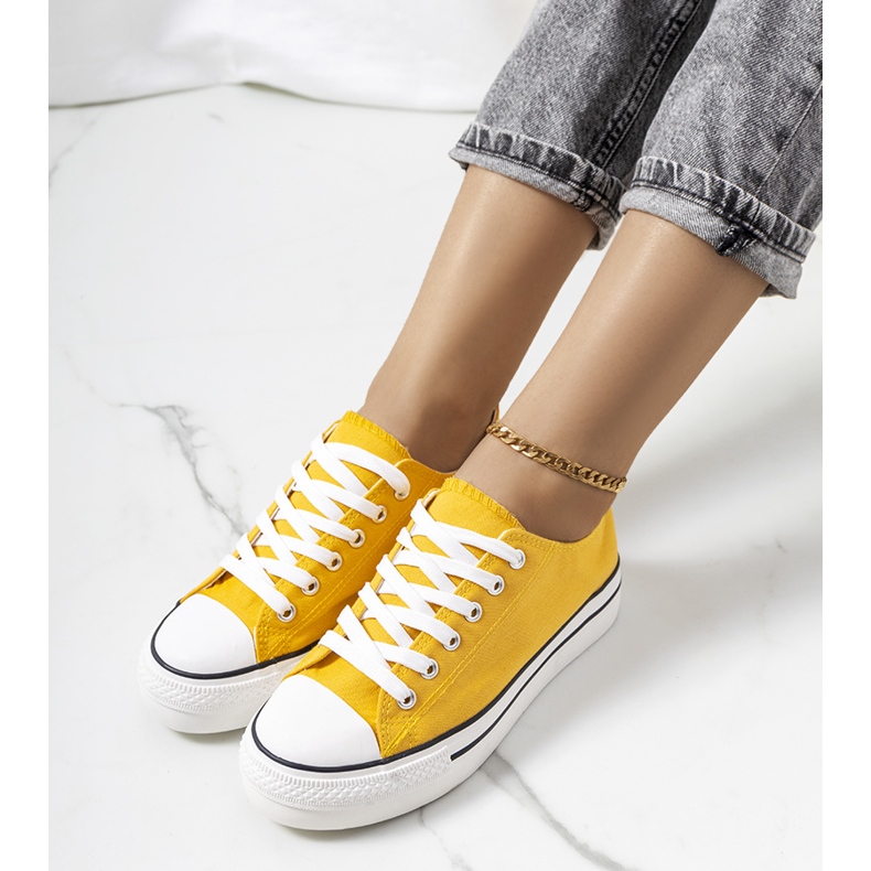 Sneakers gialle sulla piattaforma Wessel giallo 1