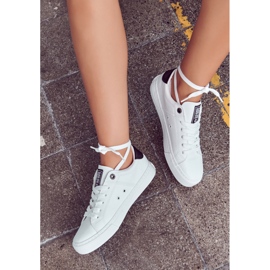 Sneakers in pelle Big Star JJ274211 Bianche e Nere bianco 2