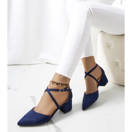 Décolleté blu navy sul palo Terra 1