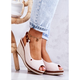PS1 Sandali comodi da donna con fibbia Thallas beige 2