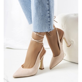 Décolleté beige stringate sul post Lotti 1