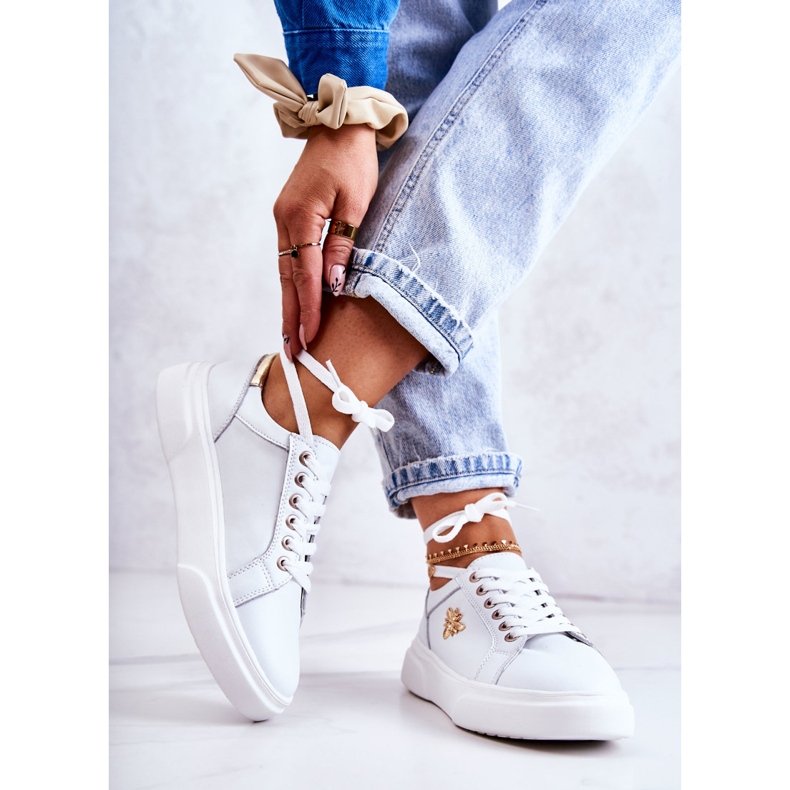 Vinceza Scarpe Sportive In Pelle Con Decorazione Calerie Bianca bianco d'oro 2