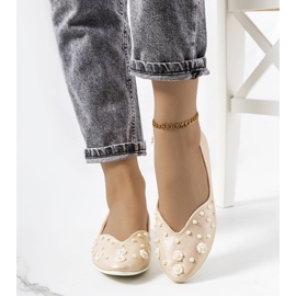 Ballerine dorate con cut-out in seta d'oro 1