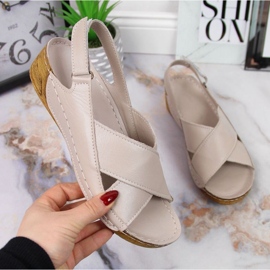 Sandali con zeppa in pelle T.Sokolski W SCA164B beige 1