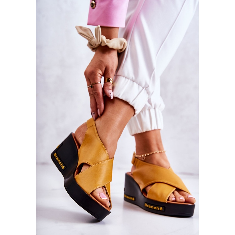 Vinceza Sandali Da Donna Con Velcro Giallo Stupore 2