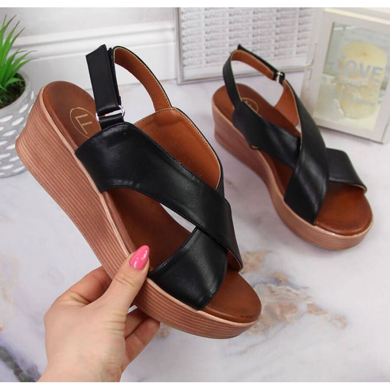 Sandali neri sulla zeppa Filippo W PAW349A nero 1