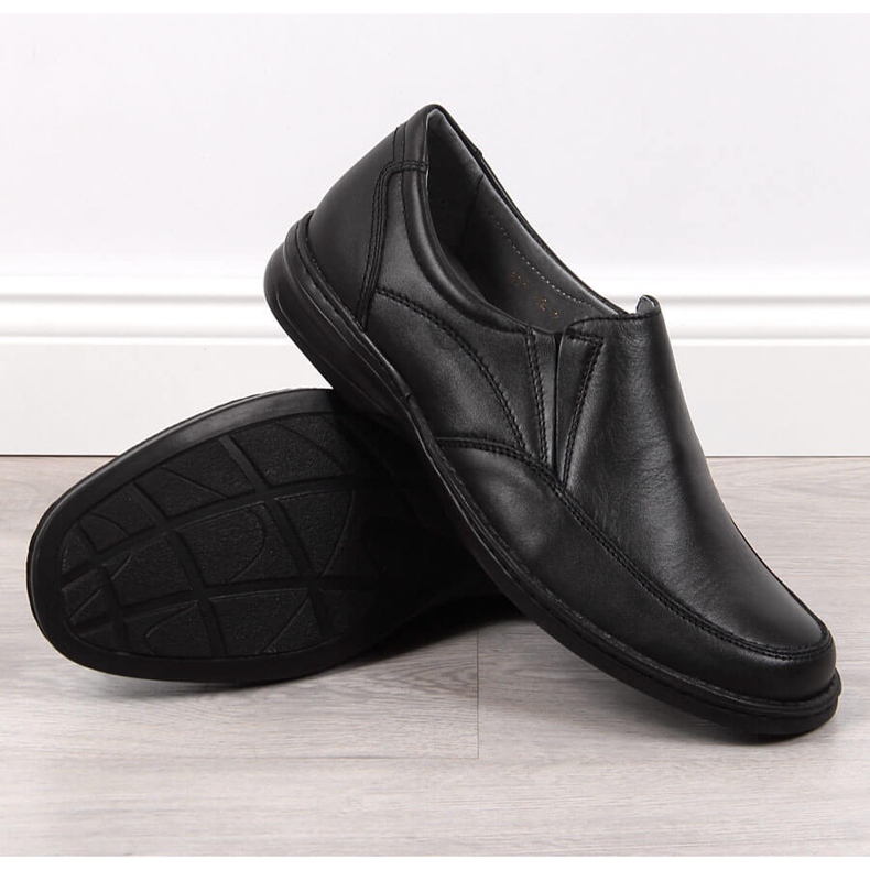 Comode scarpe da uomo in pelle nere Helios 871 nero 2