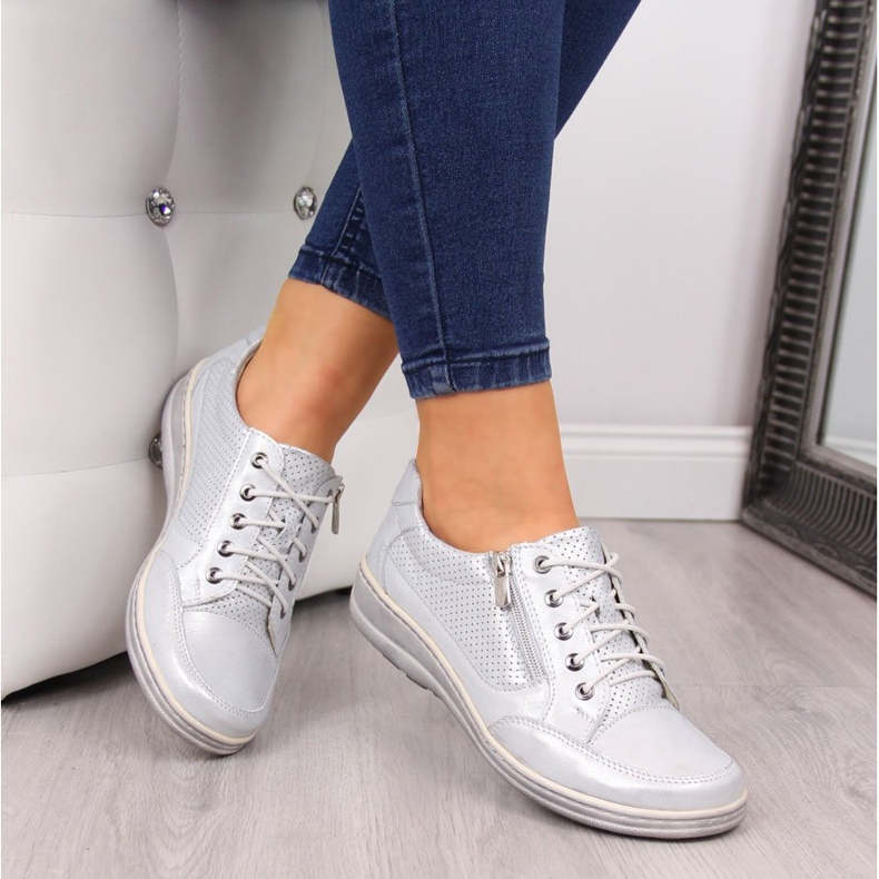 Scarpe da donna in pelle con cerniera, argento Helios 357 1