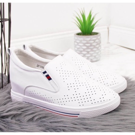 Sneakers da donna in pelle su zeppa bianca traforata Filippo 2
