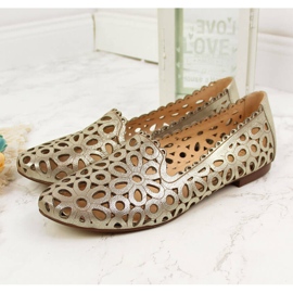 Scarpe da donna in pelle traforata oro Juma 2