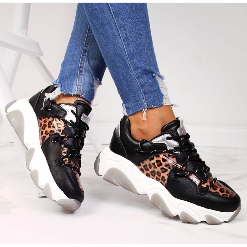 Scarpe sportive in pelle da donna leopardate Goe II2N4067 nero 1