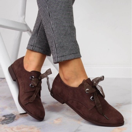 Scarpe da donna in camoscio marrone Laura La.Fi 2