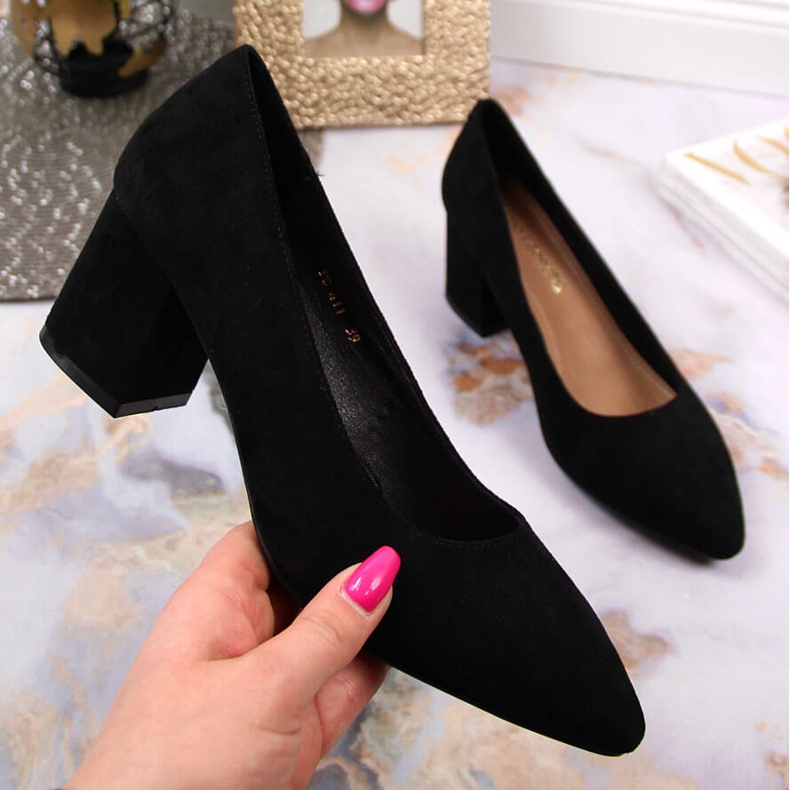 Décolleté in camoscio nero Sergio Leone 2