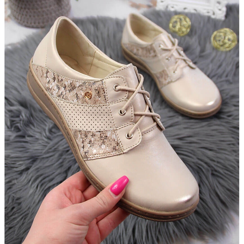 Scarpe comode da donna in pelle dorata Helios 399 d'oro 1