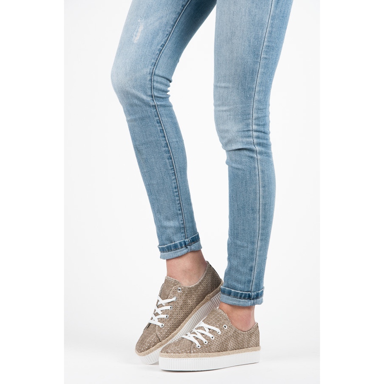 Kylie Sneakers traforate sulla piattaforma marrone 1