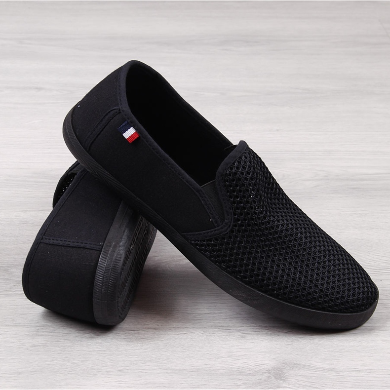 Sneakers traforate da uomo Atletico nere nero 1