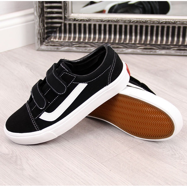 Sneakers nere da bambino Atletico nere con velcro nero 1