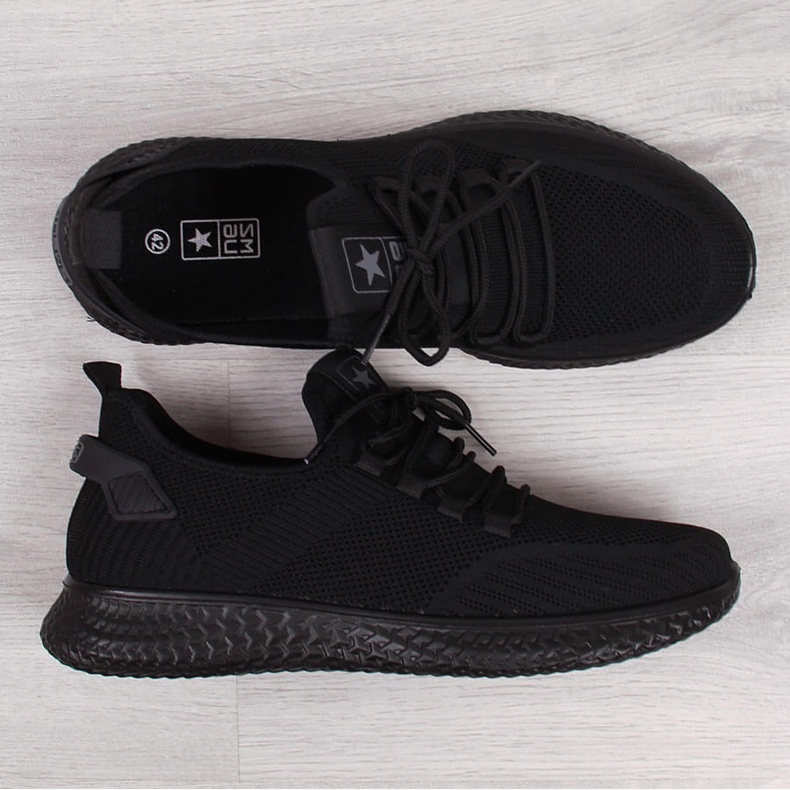 Scarpe sportive da uomo con rete nera NEWS nero 1