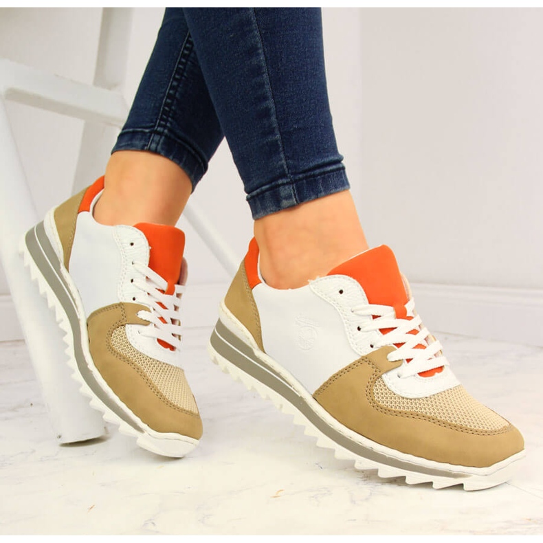 Scarpe sportive da donna bianche e beige Rieker M6910 bianca 1