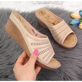 Ciabatte Jezzi da donna con zeppa traforata dorata d'oro 2